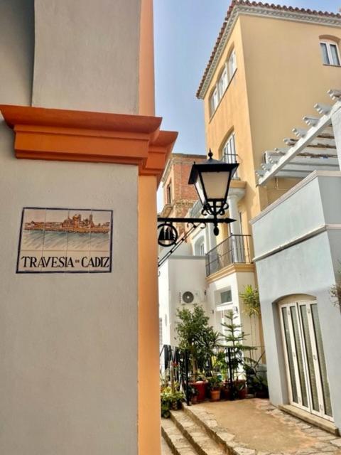 Gatu Sherry, Junto Puerto Deportivo Y Playa " Preferente Mayores De 25 Anos Y Familias " Ель-Пуерто-де-Санта-Марія Екстер'єр фото