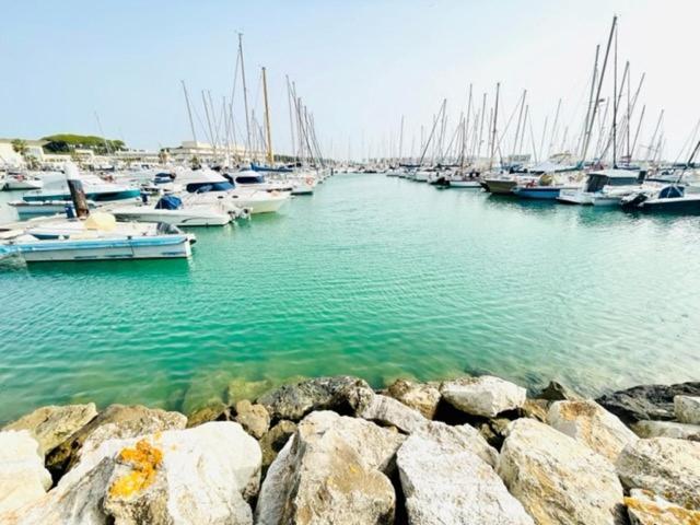 Gatu Sherry, Junto Puerto Deportivo Y Playa " Preferente Mayores De 25 Anos Y Familias " Ель-Пуерто-де-Санта-Марія Екстер'єр фото